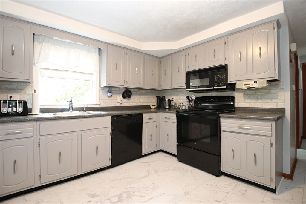 19 Juliette Rd. Property Photo 3