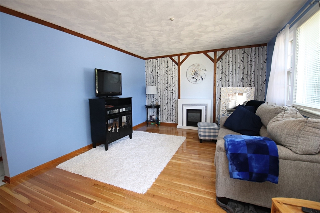 19 Juliette Rd. Property Photo 8