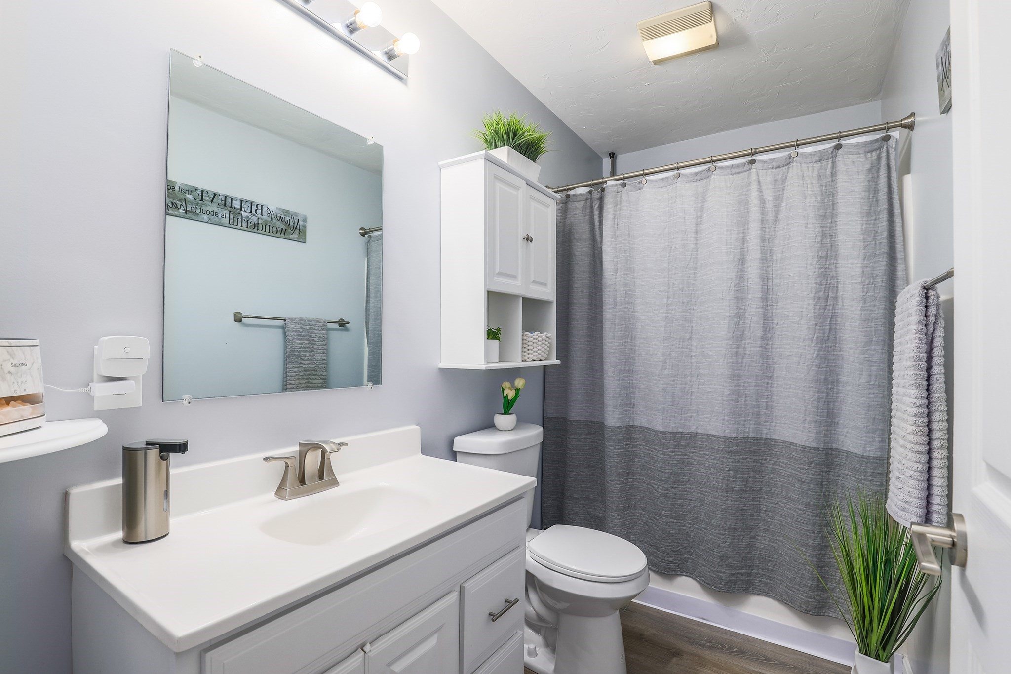 22-b Bancroft St Property Photo 18