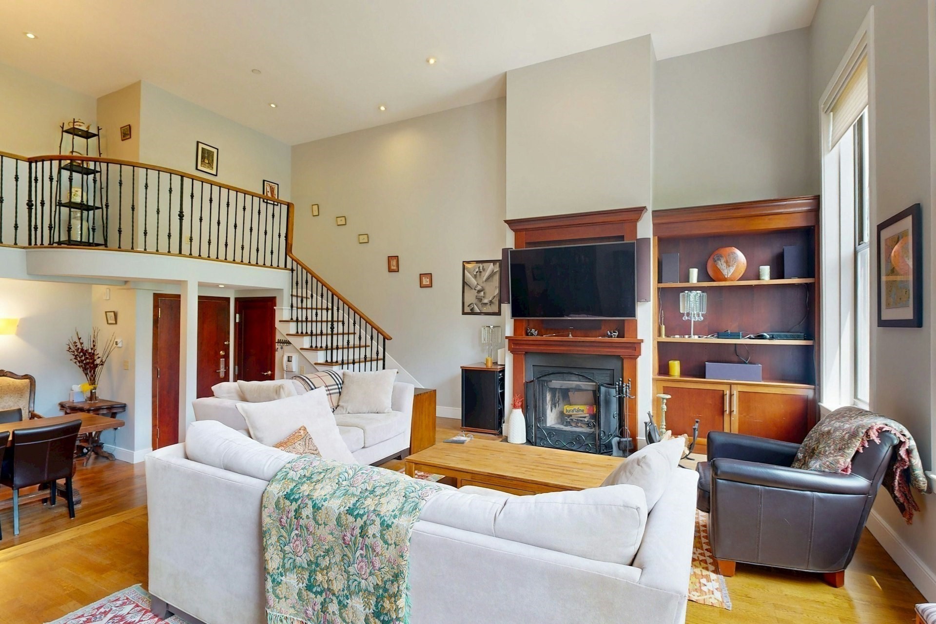 201 Newbury St # 204 Property Photo 5