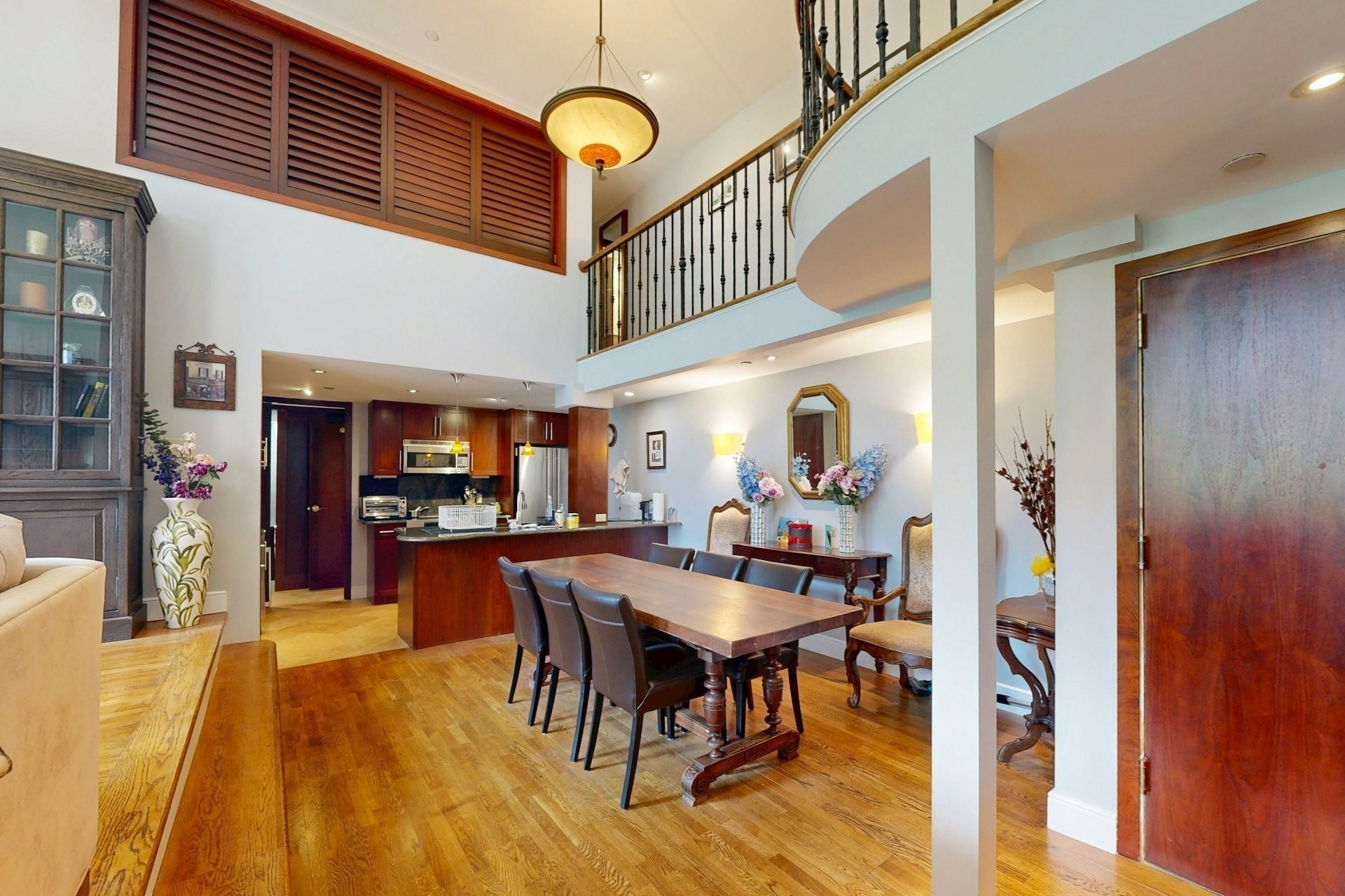 201 Newbury St # 204 Property Photo 6