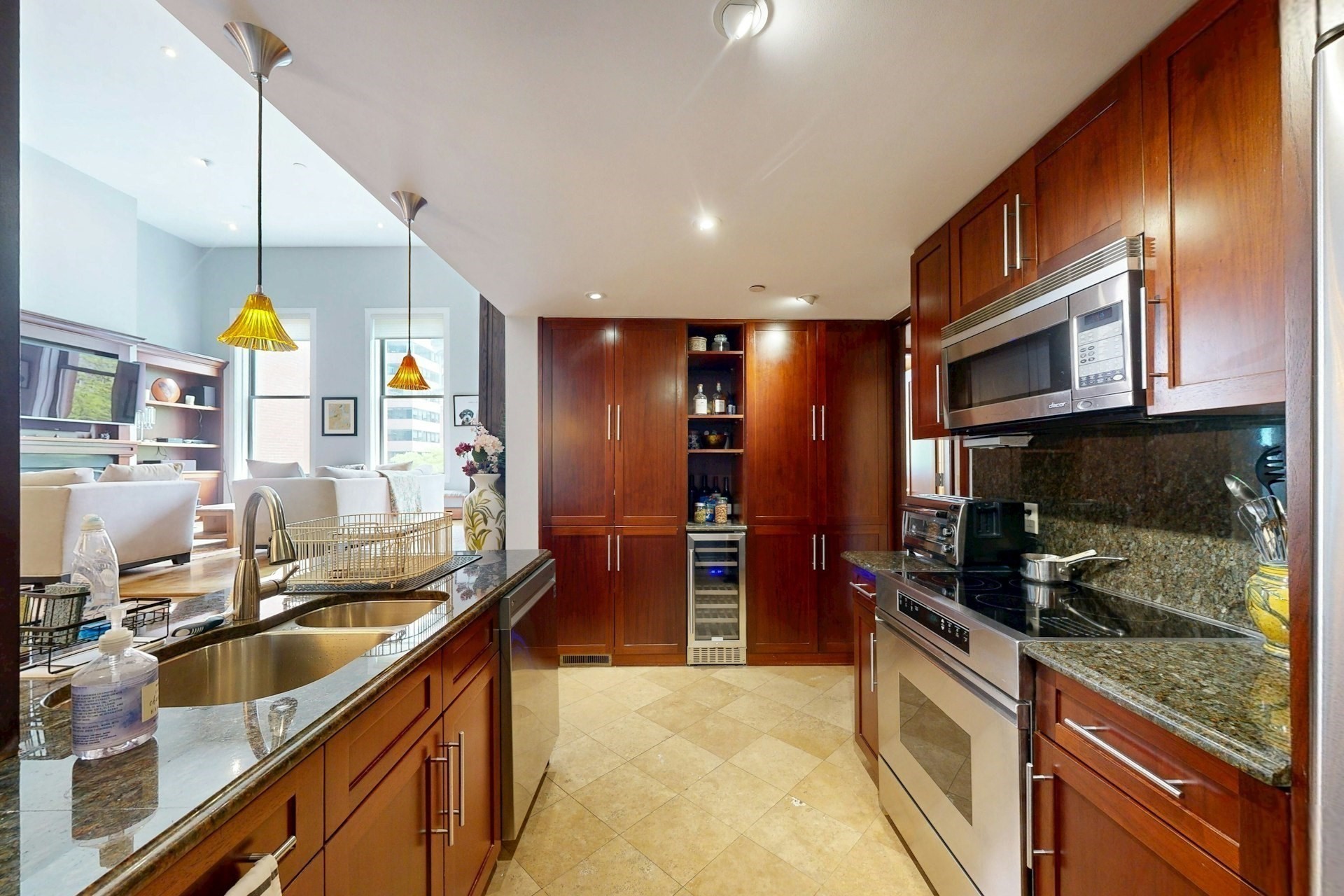 201 Newbury St # 204 Property Photo 11