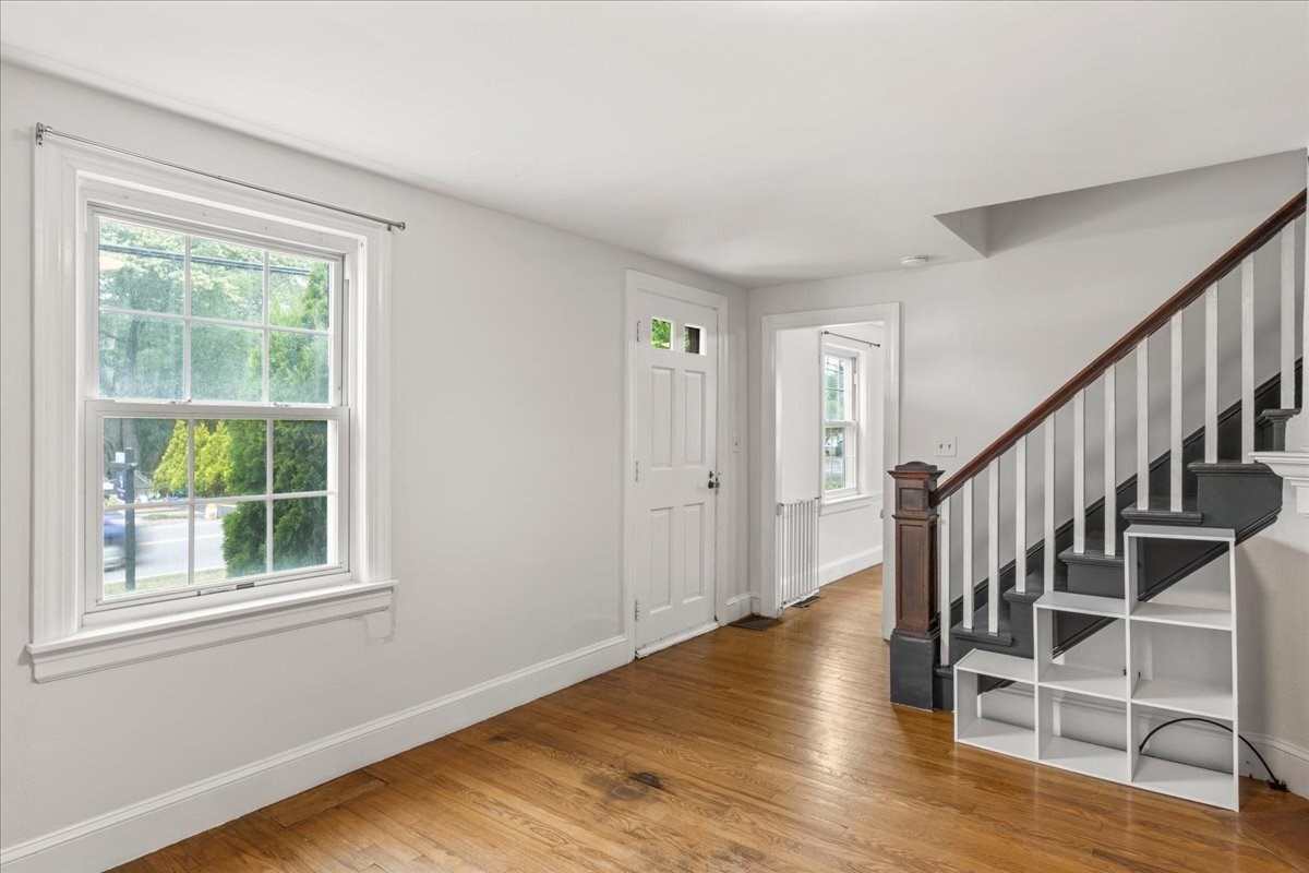 208 West Center St Property Photo 4