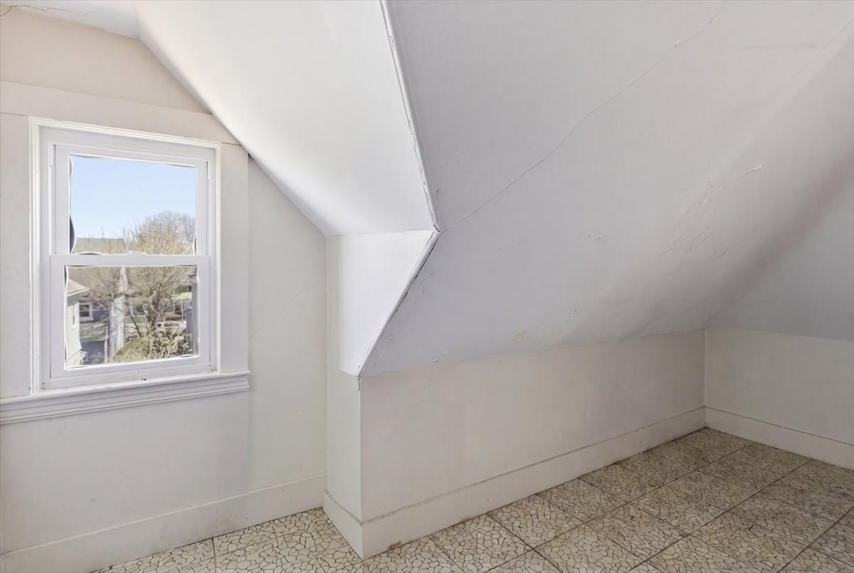 25-27 Parsons St Property Photo 21