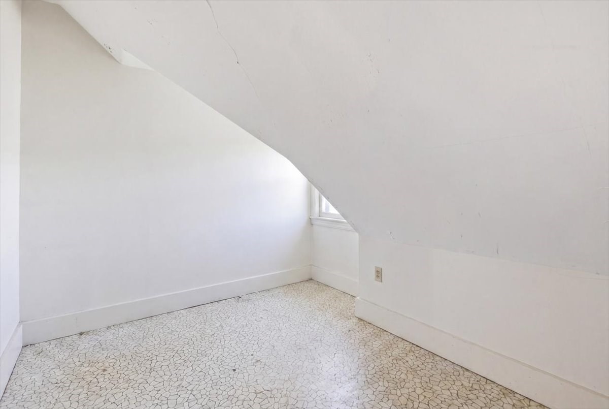 25-27 Parsons St Property Photo 22