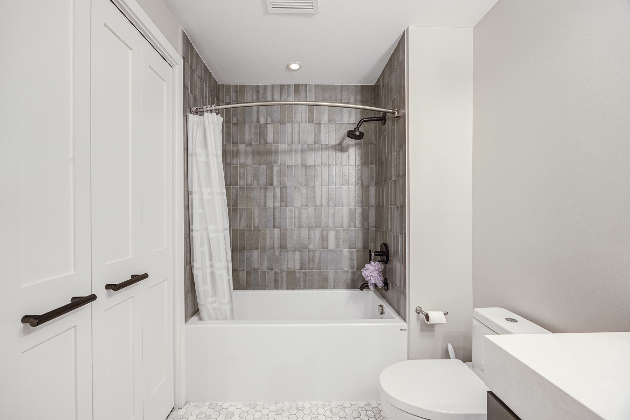 70 Leo Birmingham Parkway # 304 Property Photo 31