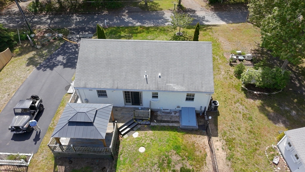 17 Kings Way Property Photo 4