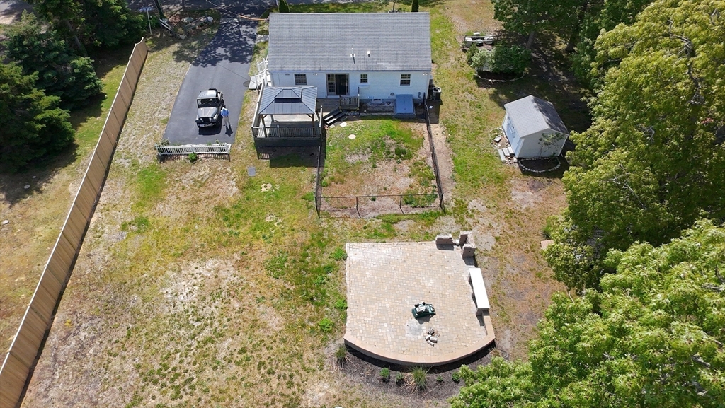 17 Kings Way Property Photo 5