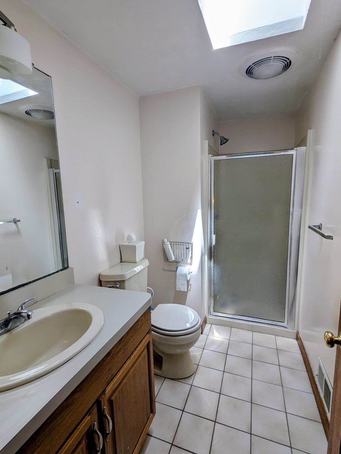 373 Hancock St Property Photo 8