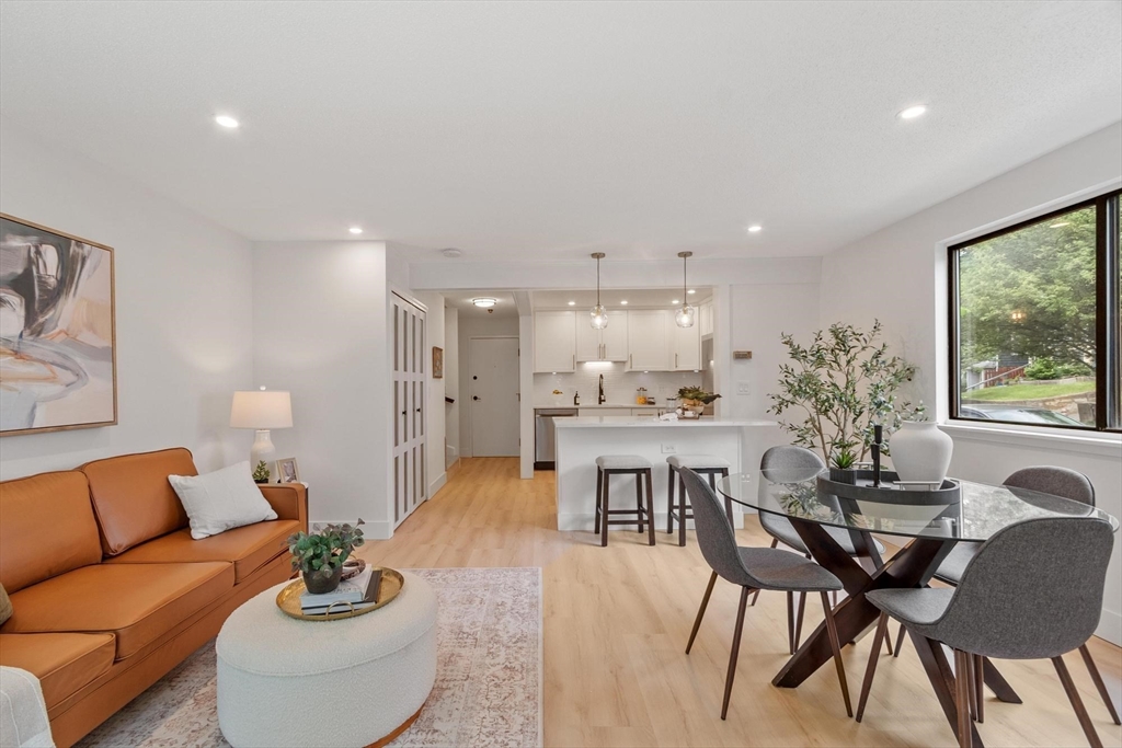 286 Fenno St # 5 Property Photo 1