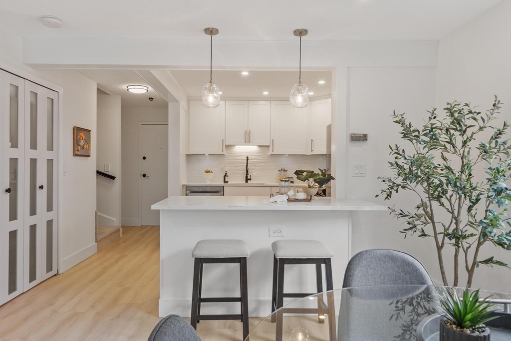 286 Fenno St # 5 Property Photo 6
