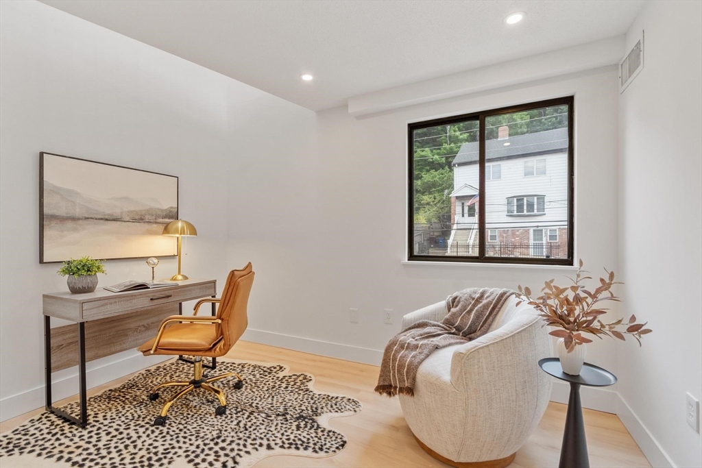 286 Fenno St # 5 Property Photo 9