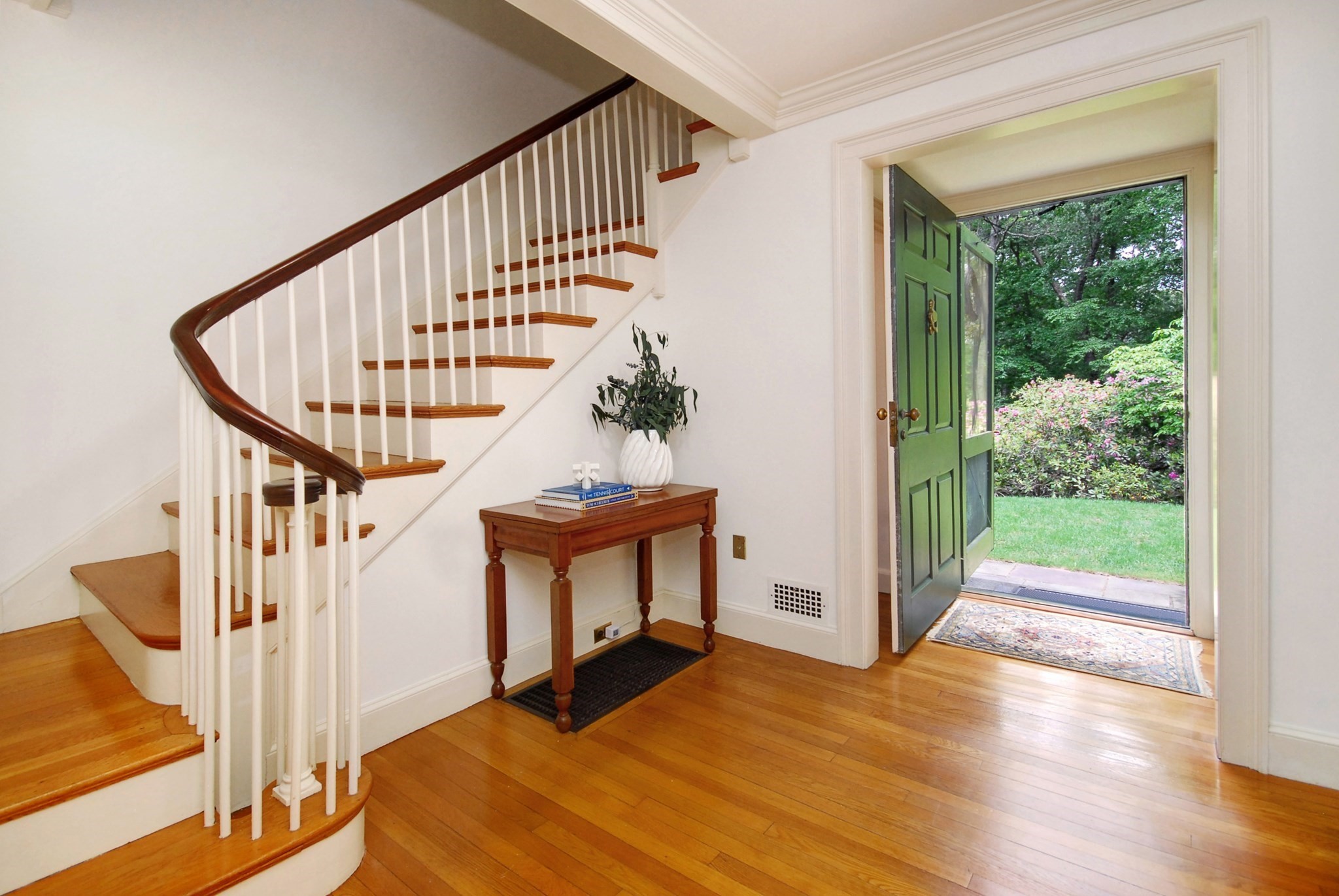 96 Lexington Road Property Photo 3
