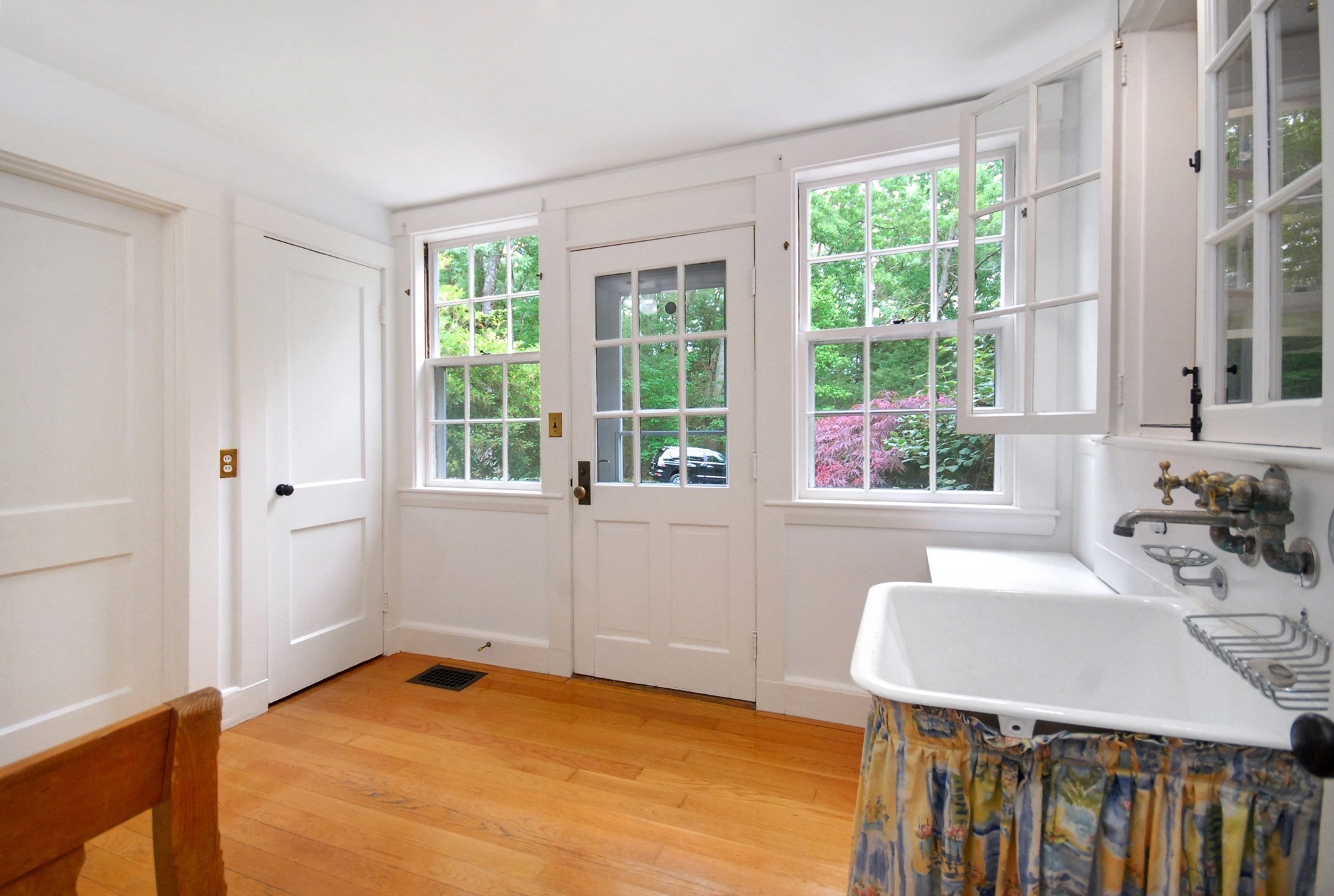 96 Lexington Road Property Photo 18