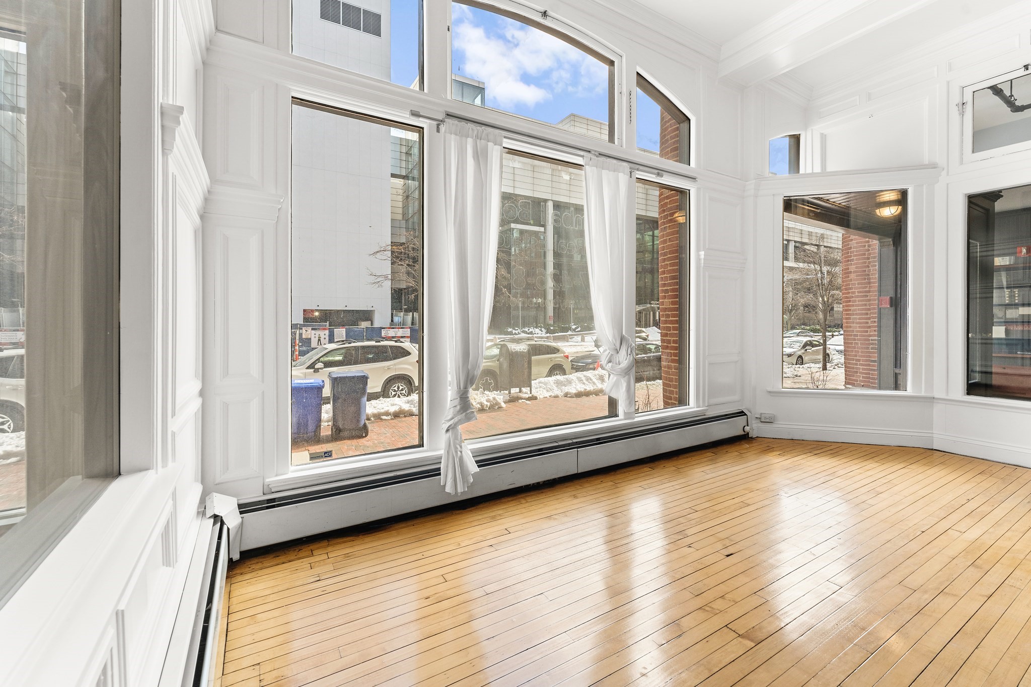717 Atlantic # 1b Property Photo 4