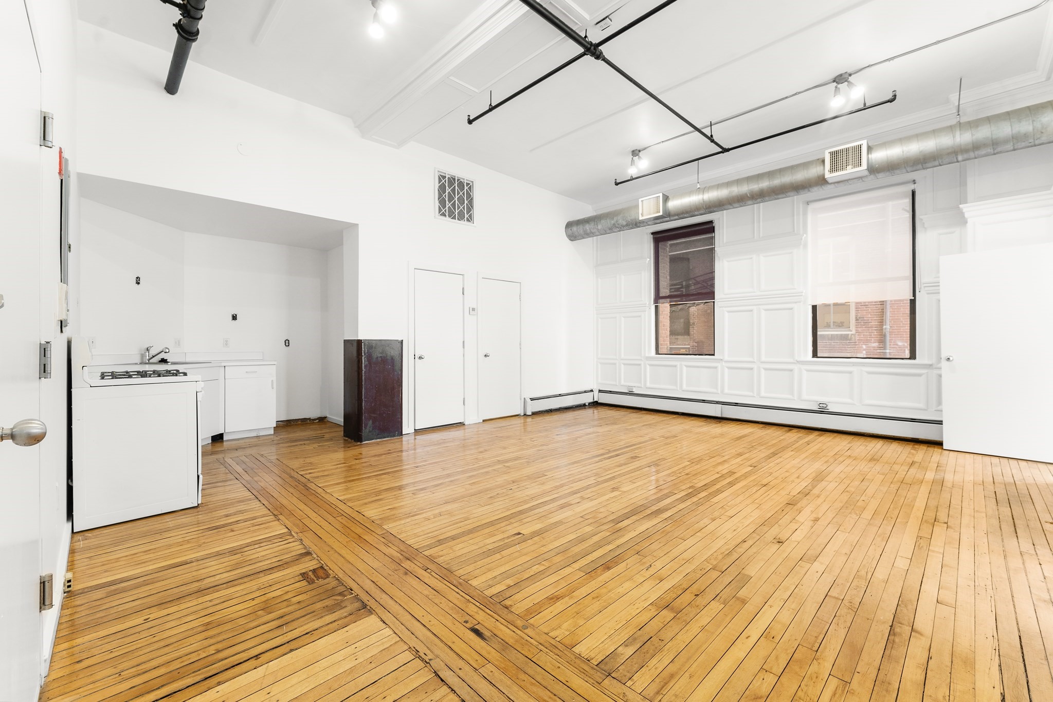 717 Atlantic # 1b Property Photo 6