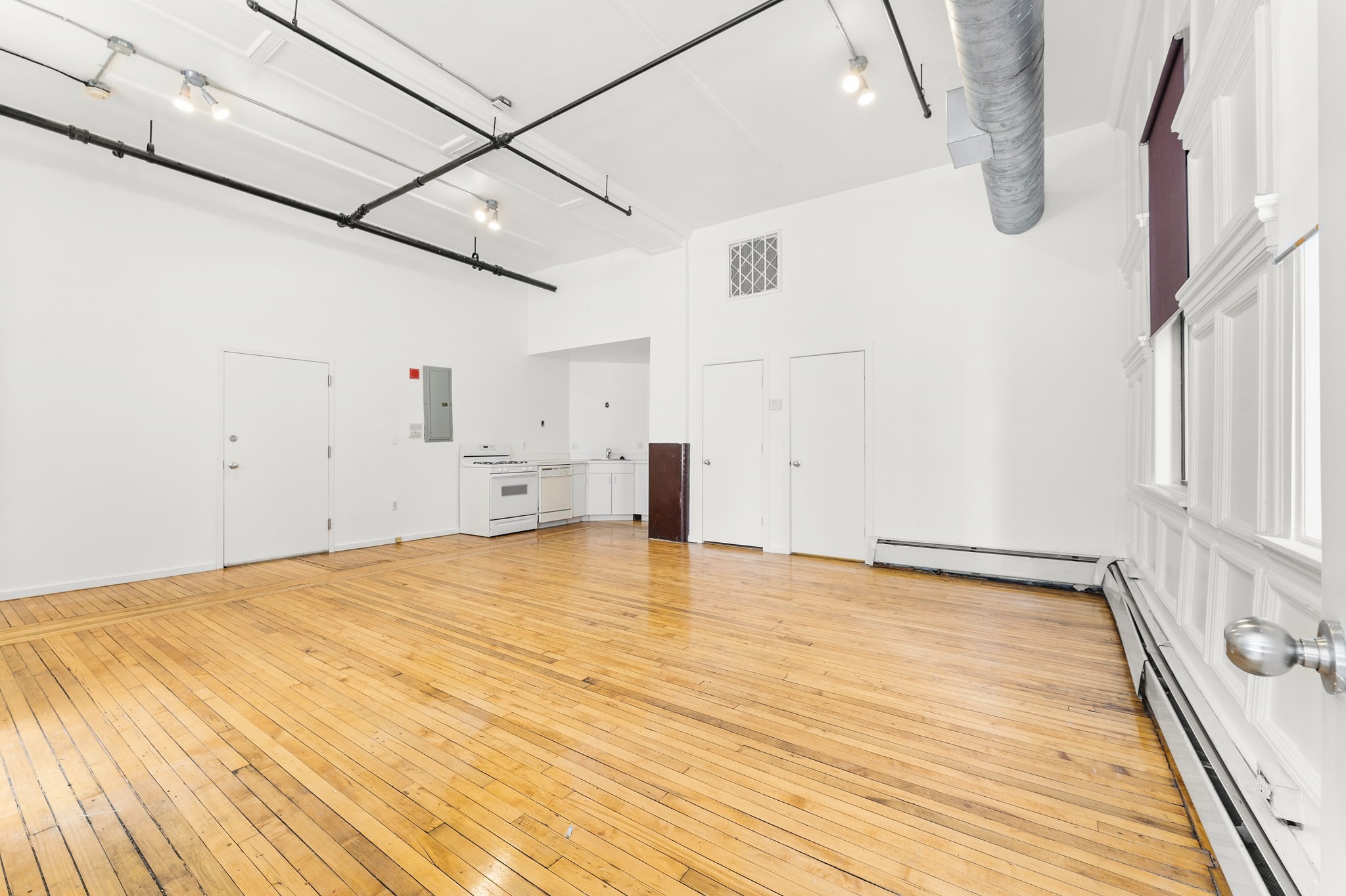 717 Atlantic # 1b Property Photo 7