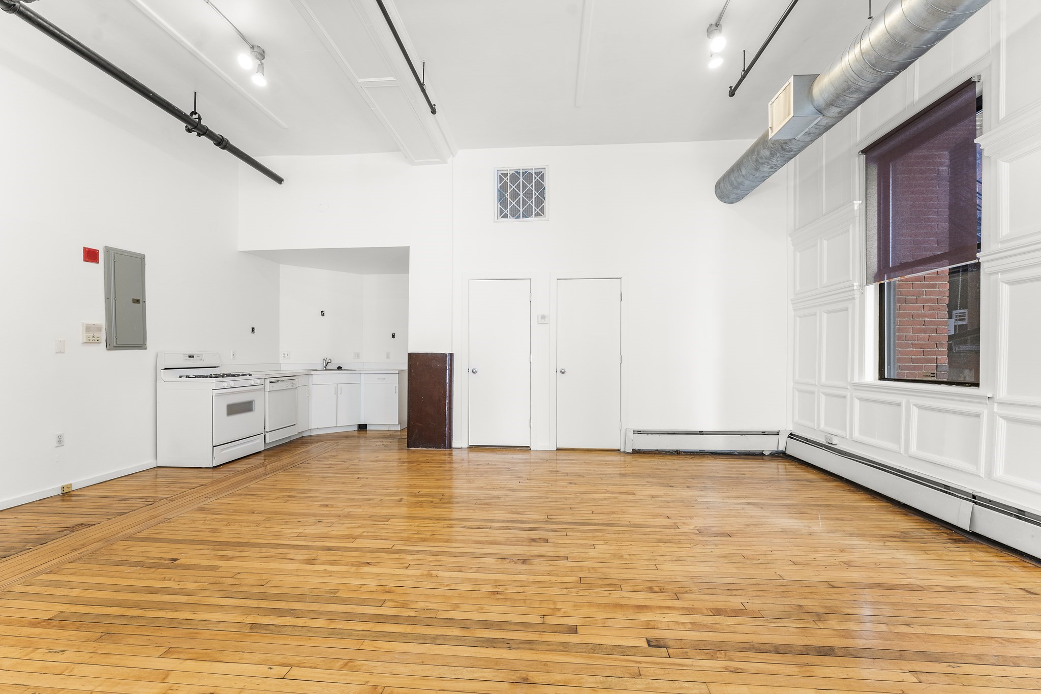 717 Atlantic # 1b Property Photo 8