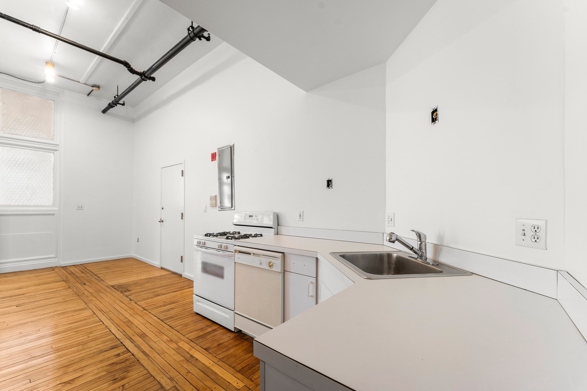 717 Atlantic # 1b Property Photo 13