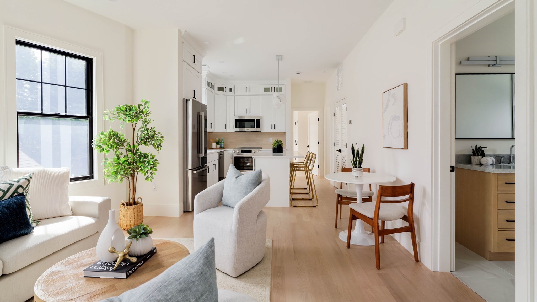 387 Norfolk St # 3 Property Photo 8