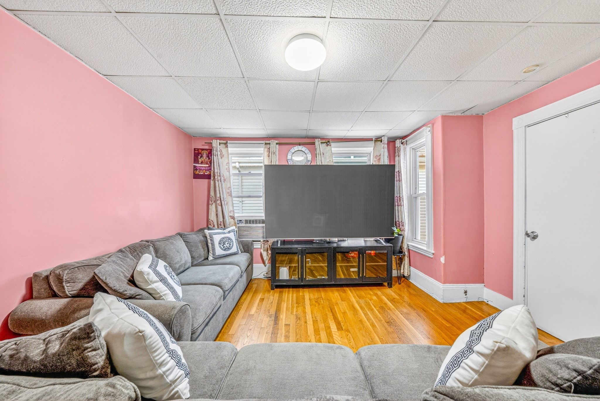 39 Derby St Property Photo 7