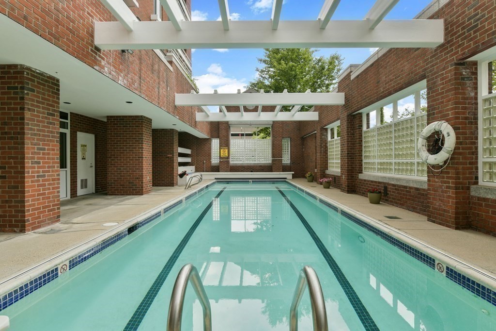 6 Canal Park # 605 Property Photo 30