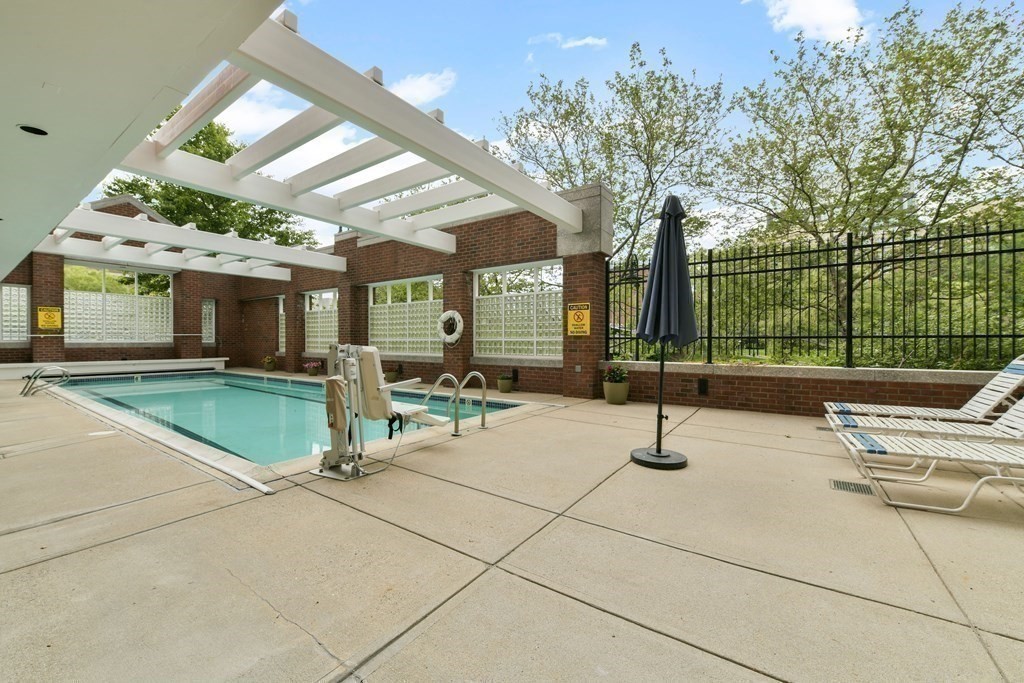 6 Canal Park # 605 Property Photo 31