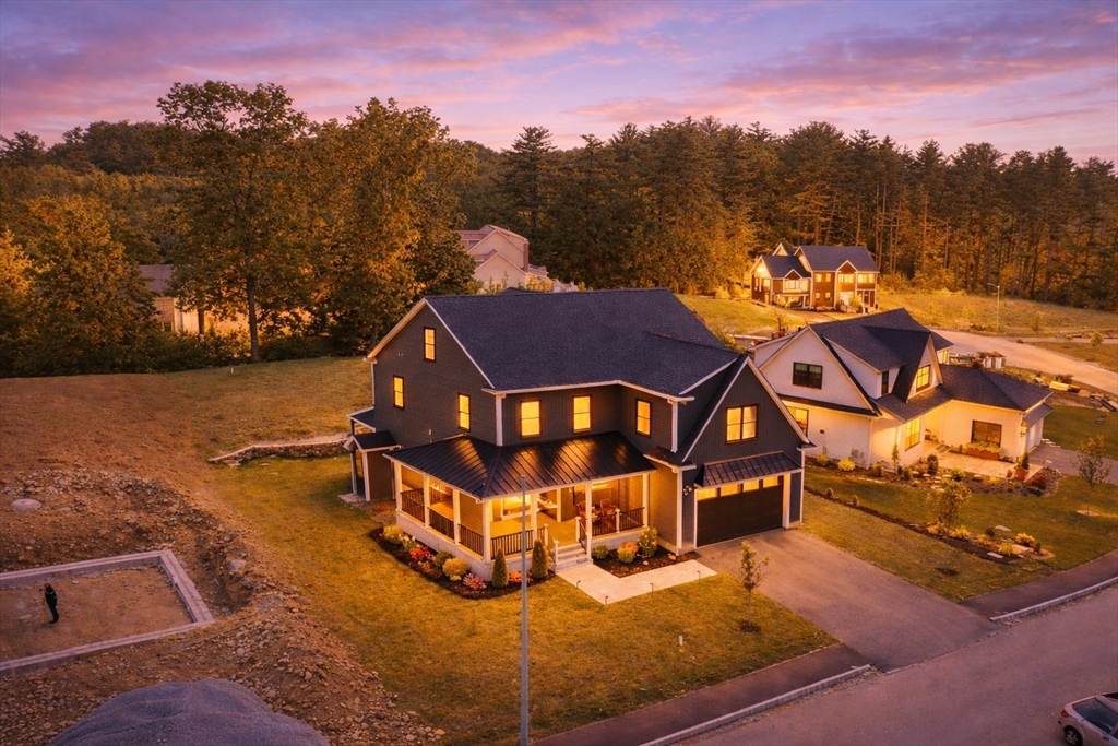 10 Darby Ln Property Photo 40