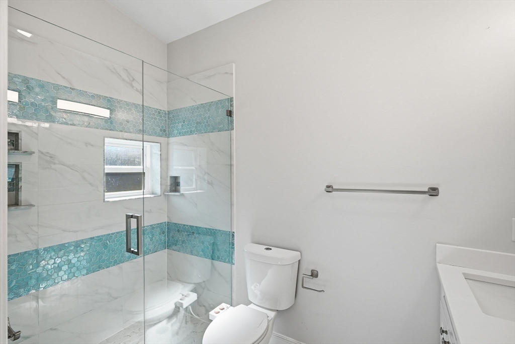34 Underhill St # 4 Property Photo 13