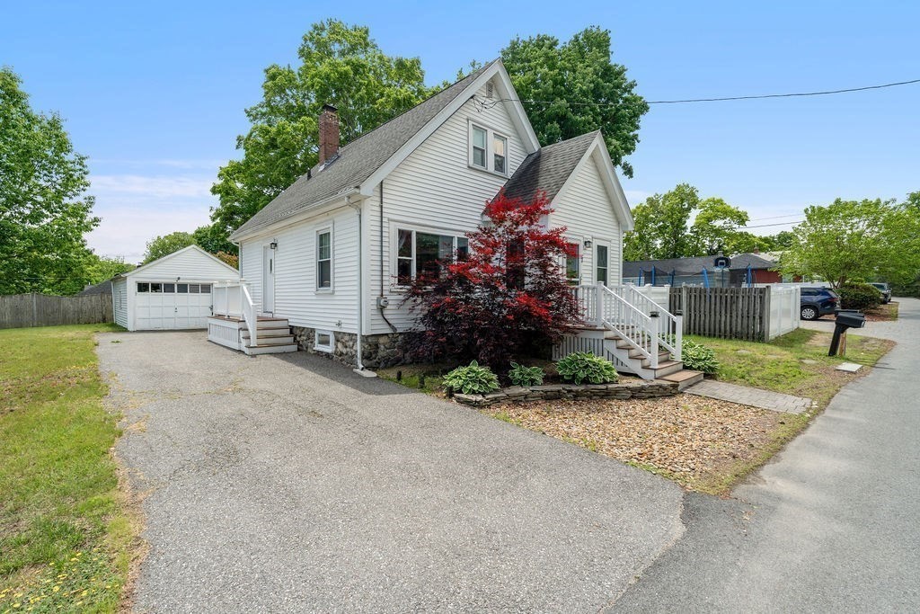 17 Juliette St Property Photo 2