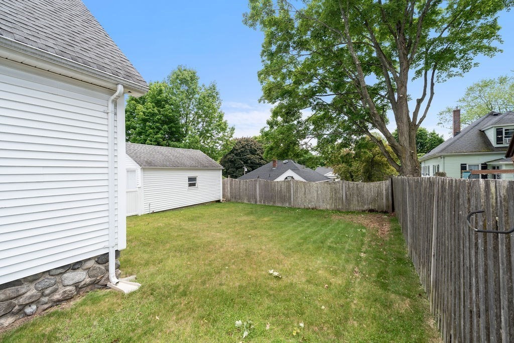 17 Juliette St Property Photo 24