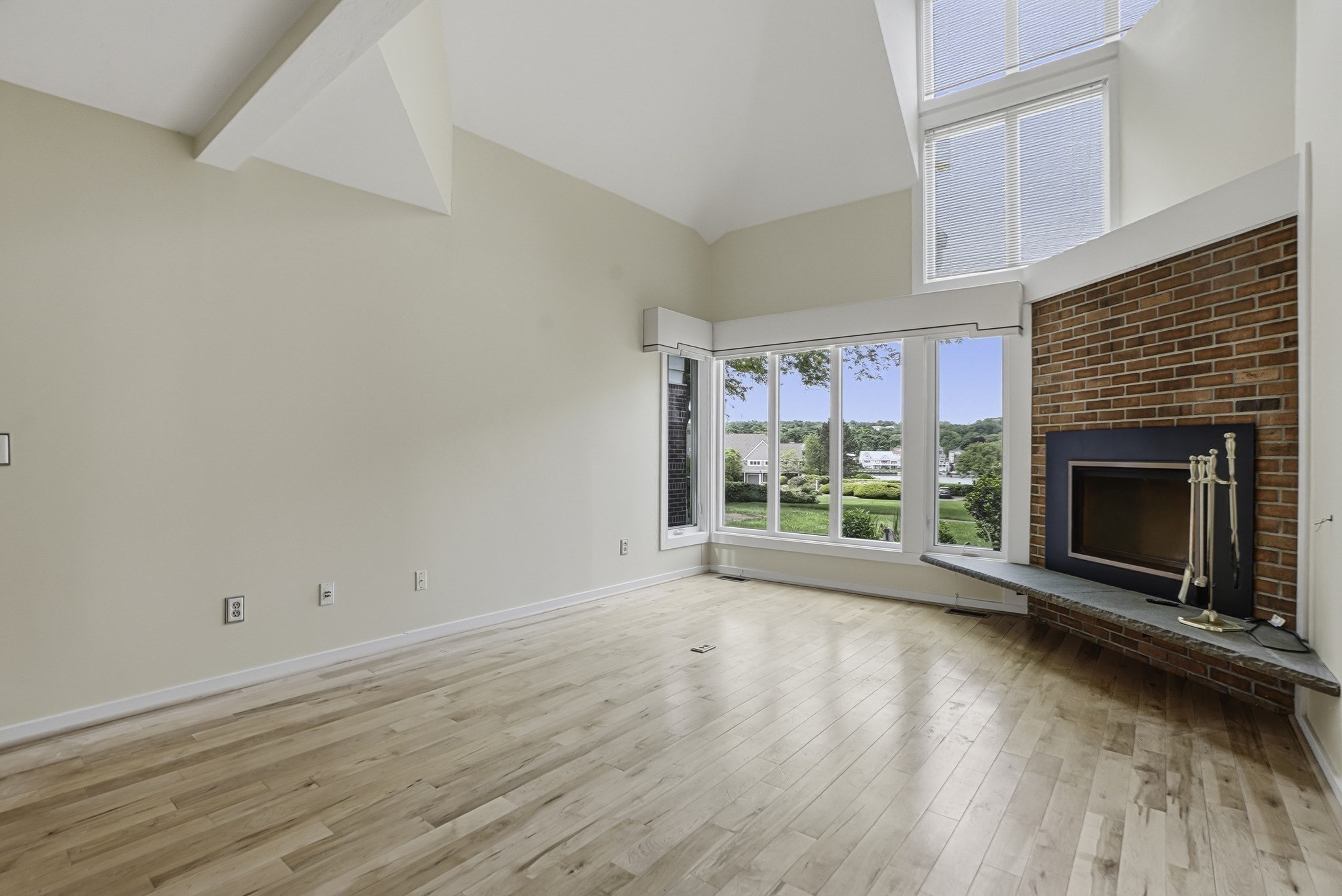 74 S Quinsigamond Ave # 2 Property Photo 22