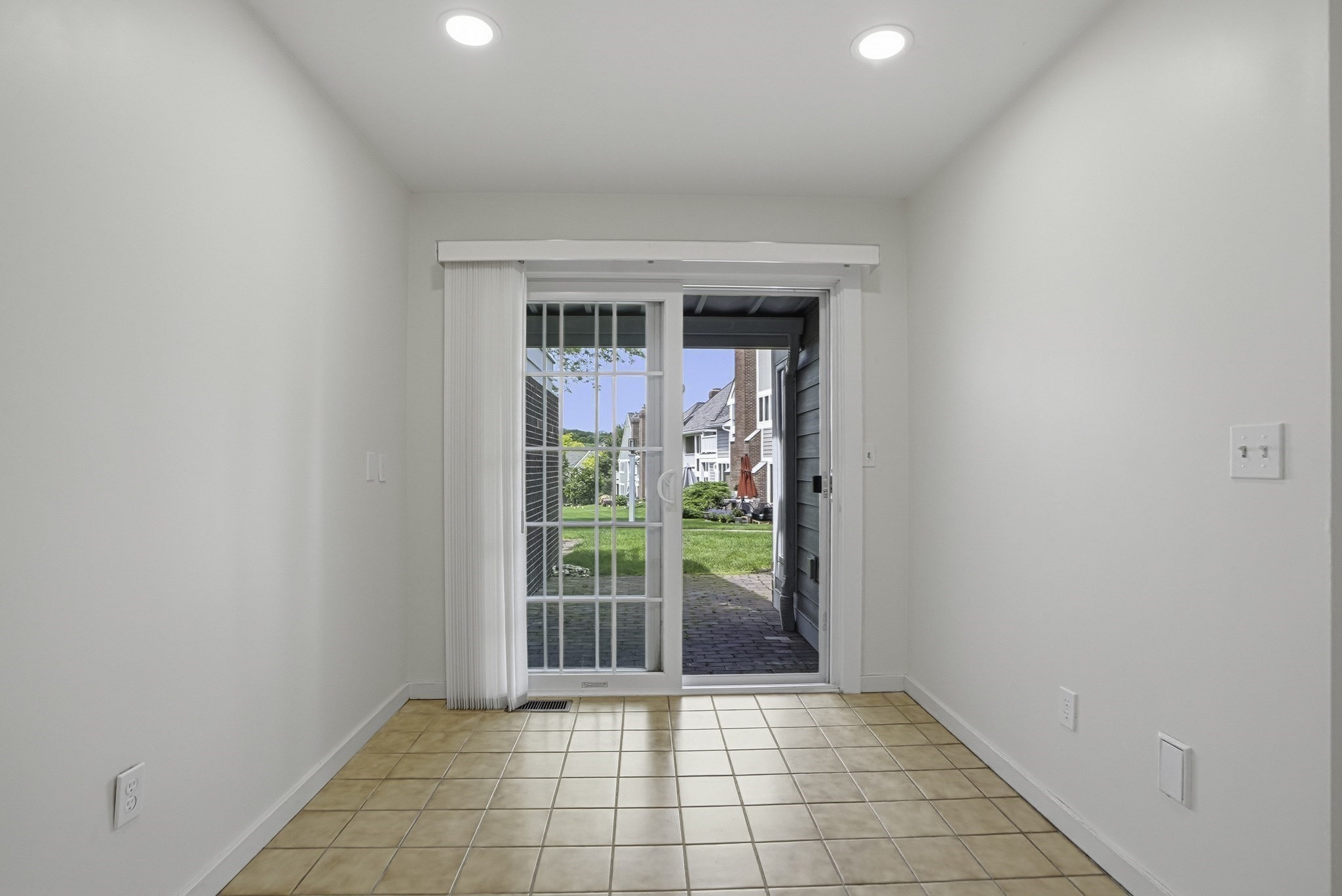 74 S Quinsigamond Ave # 2 Property Photo 30