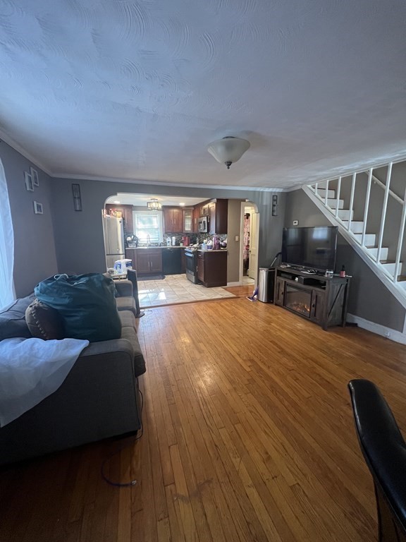 18 Vesey Rd Property Photo 2
