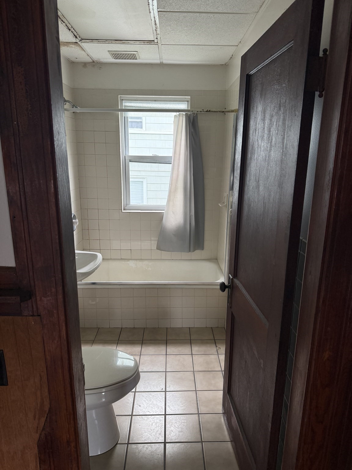 49 Catharine St # B Property Photo 9
