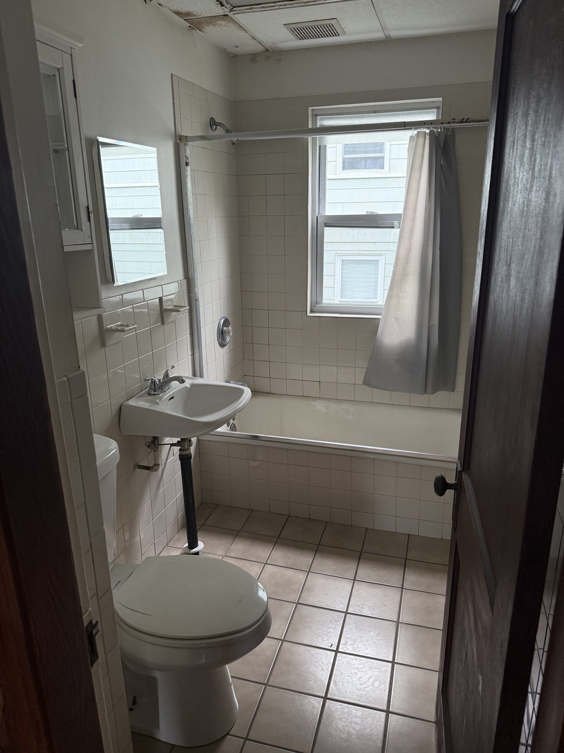 49 Catharine St # B Property Photo 10