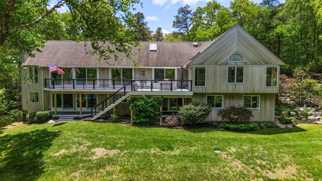 818 Long Pond Rd Property Photo 4