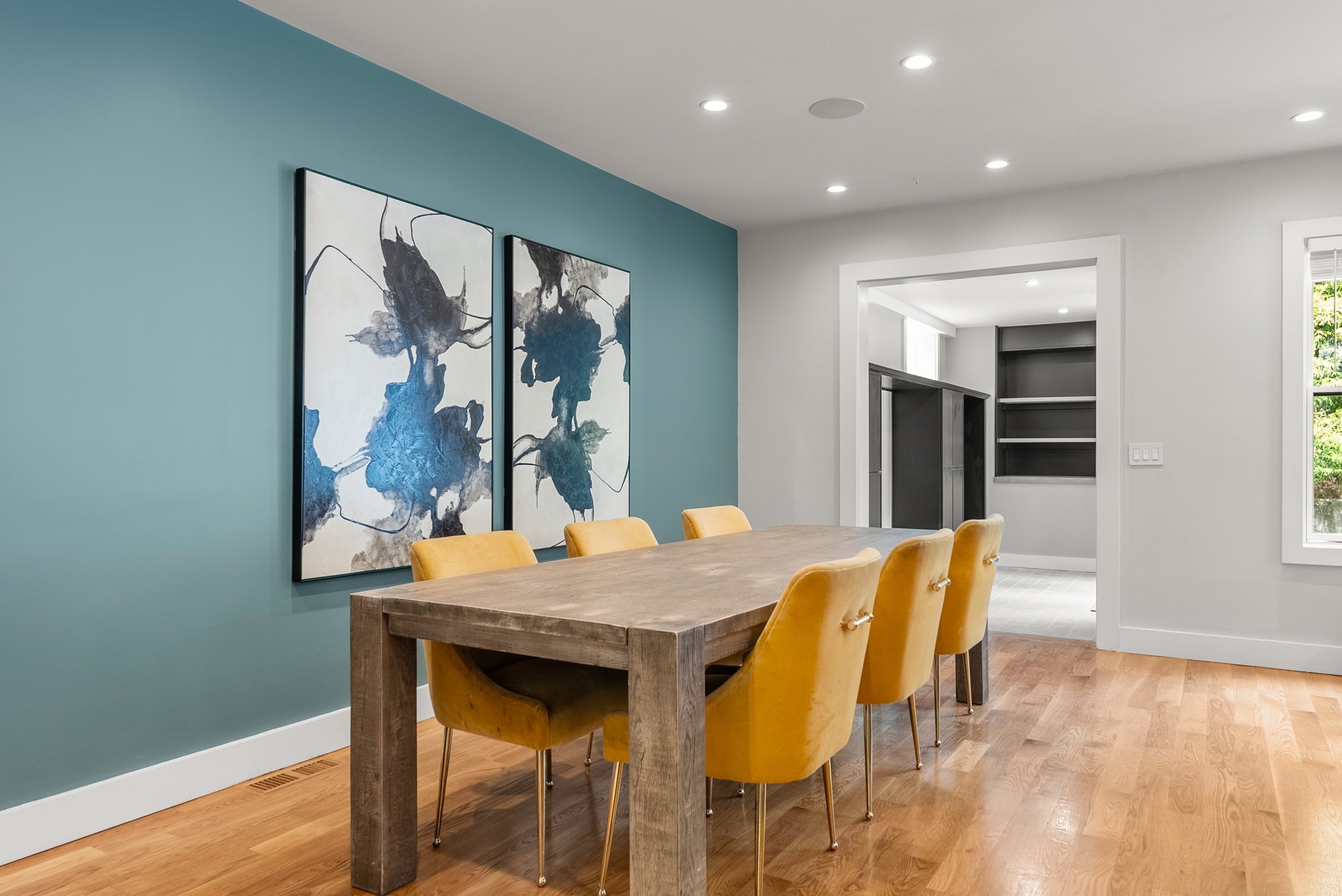 24 Sigourney St # 2 Property Photo 6