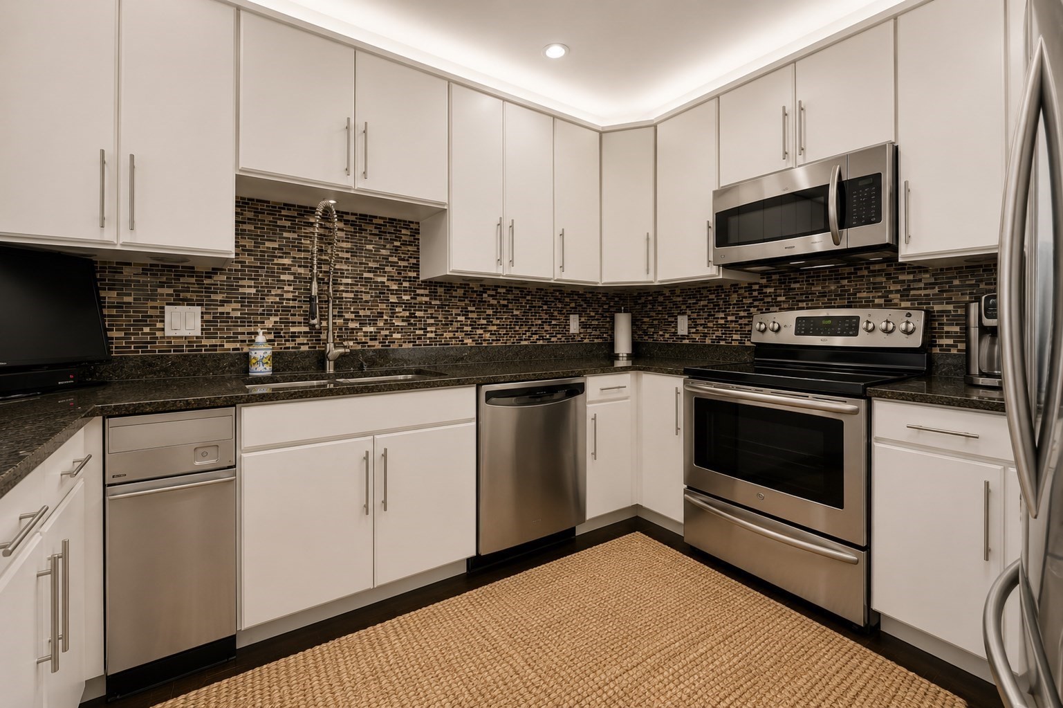 567 Tremont # 32 Property Photo 7
