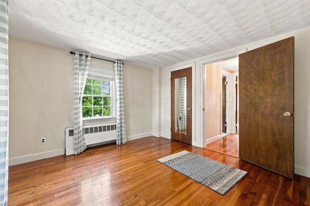 8 Carlson Circle Property Photo 16