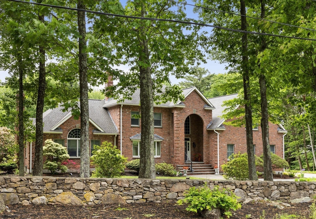 211 Saddle Hill Road