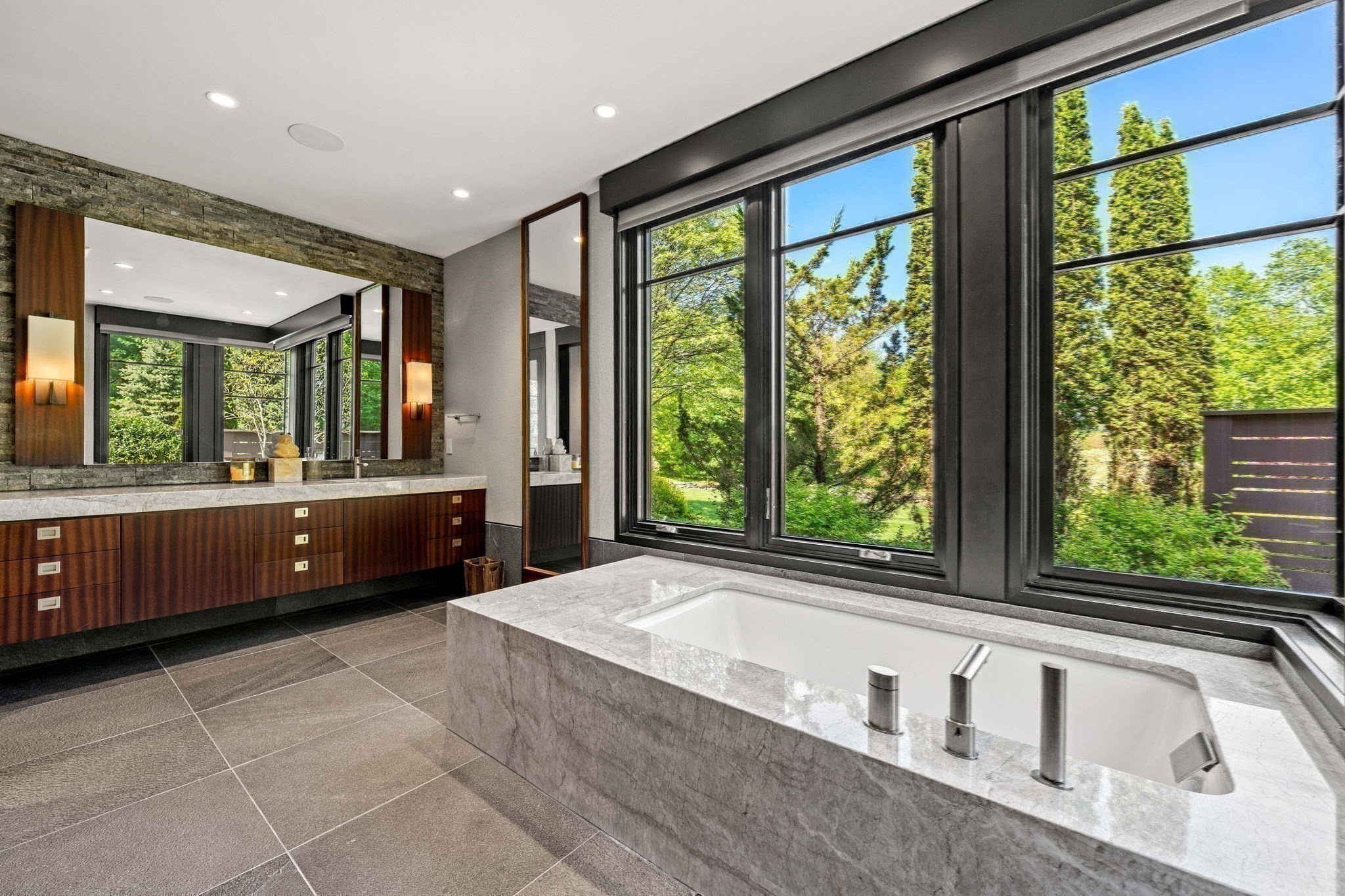 5 Redwood Cir Property Photo 19