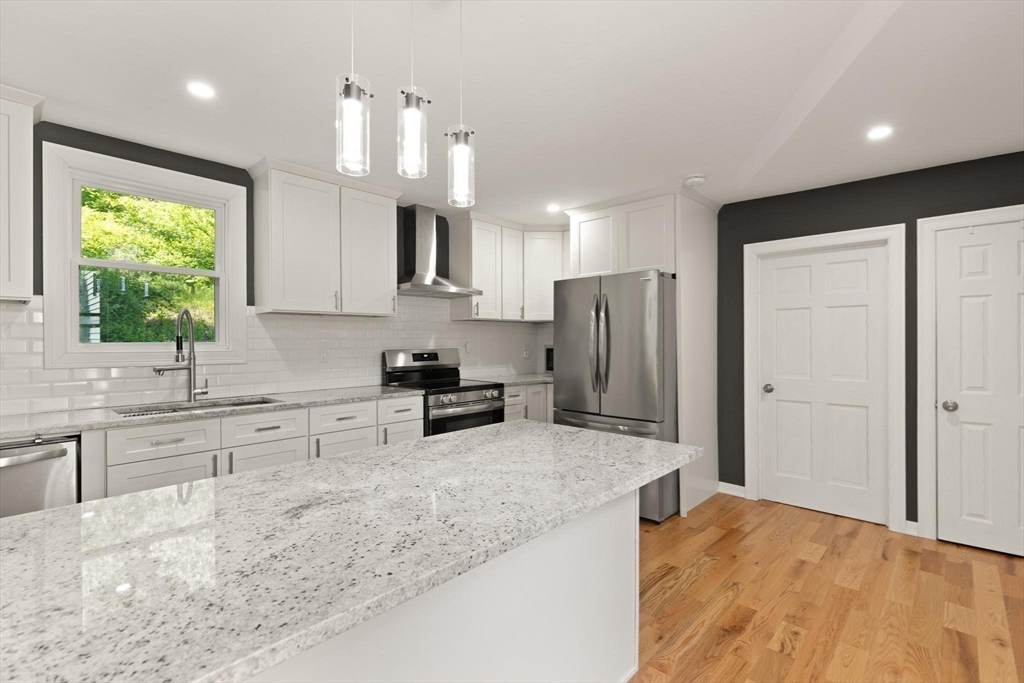 155 River St Property Photo 12