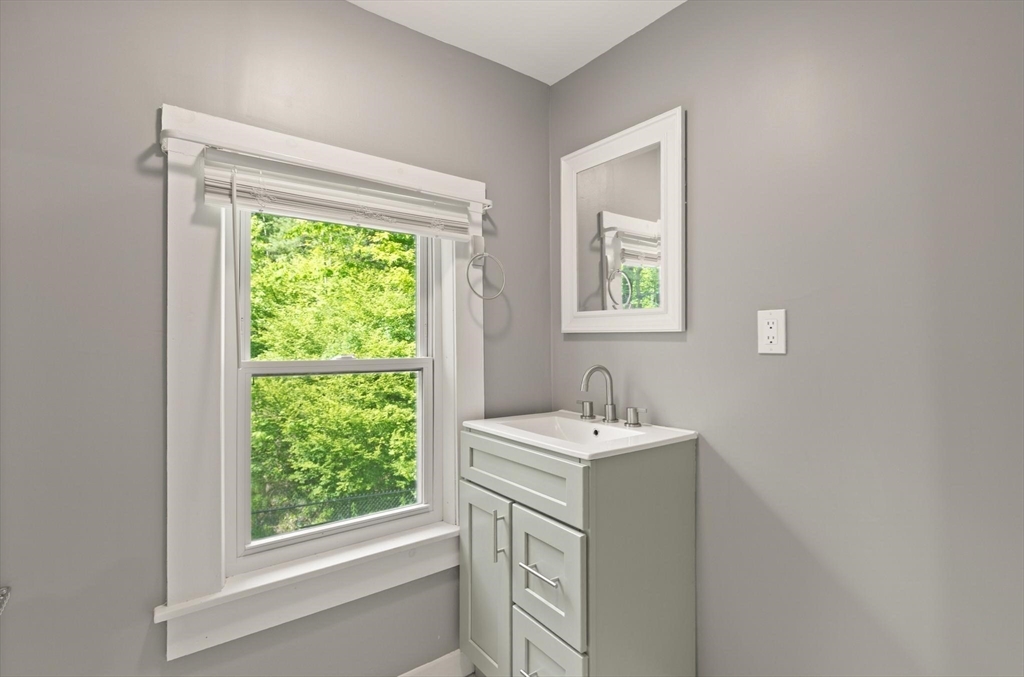 155 River St Property Photo 29