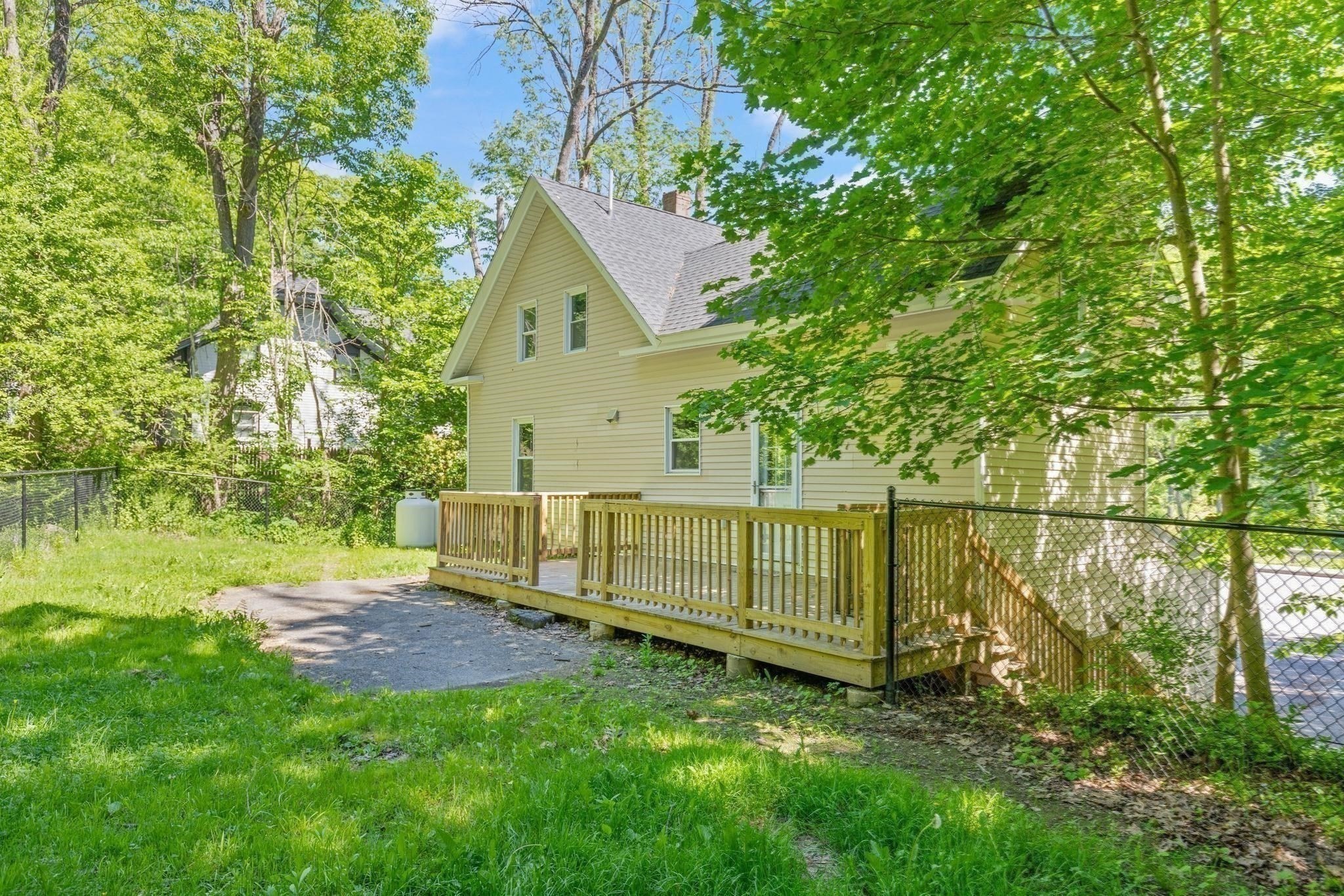 155 River St Property Photo 34