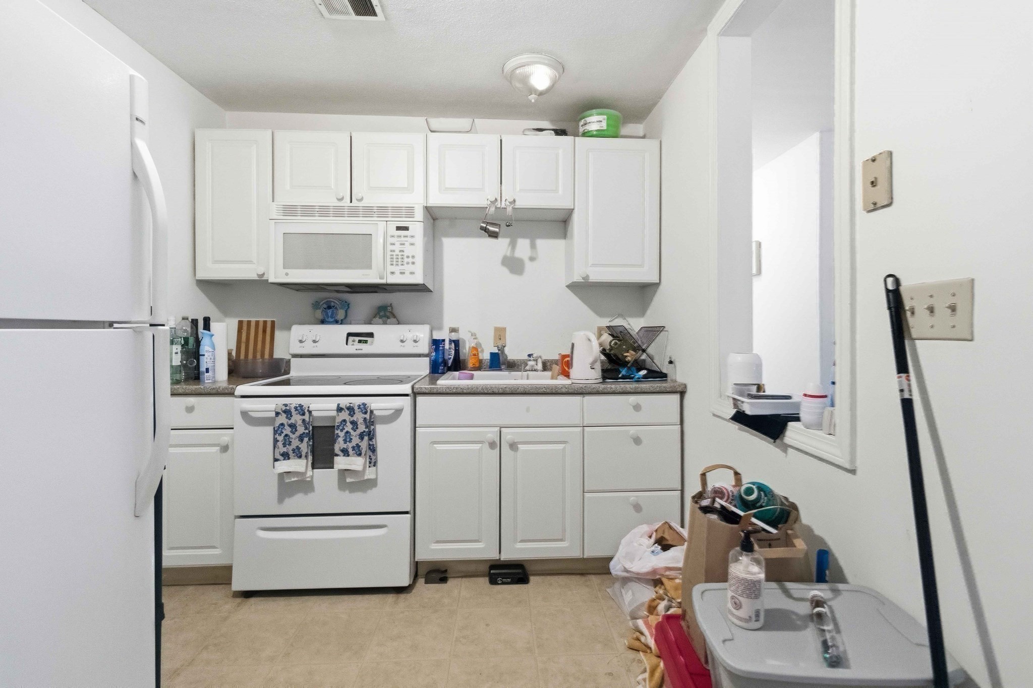 596 American Legion Hwy # 3 Property Photo 7