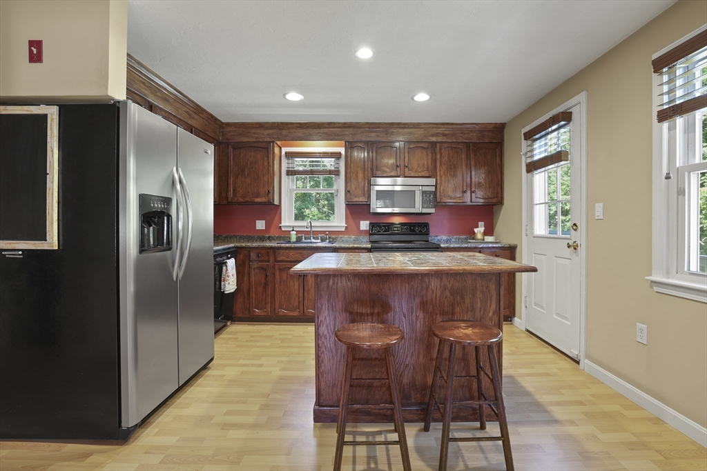 8 Walker Rd Property Photo 15