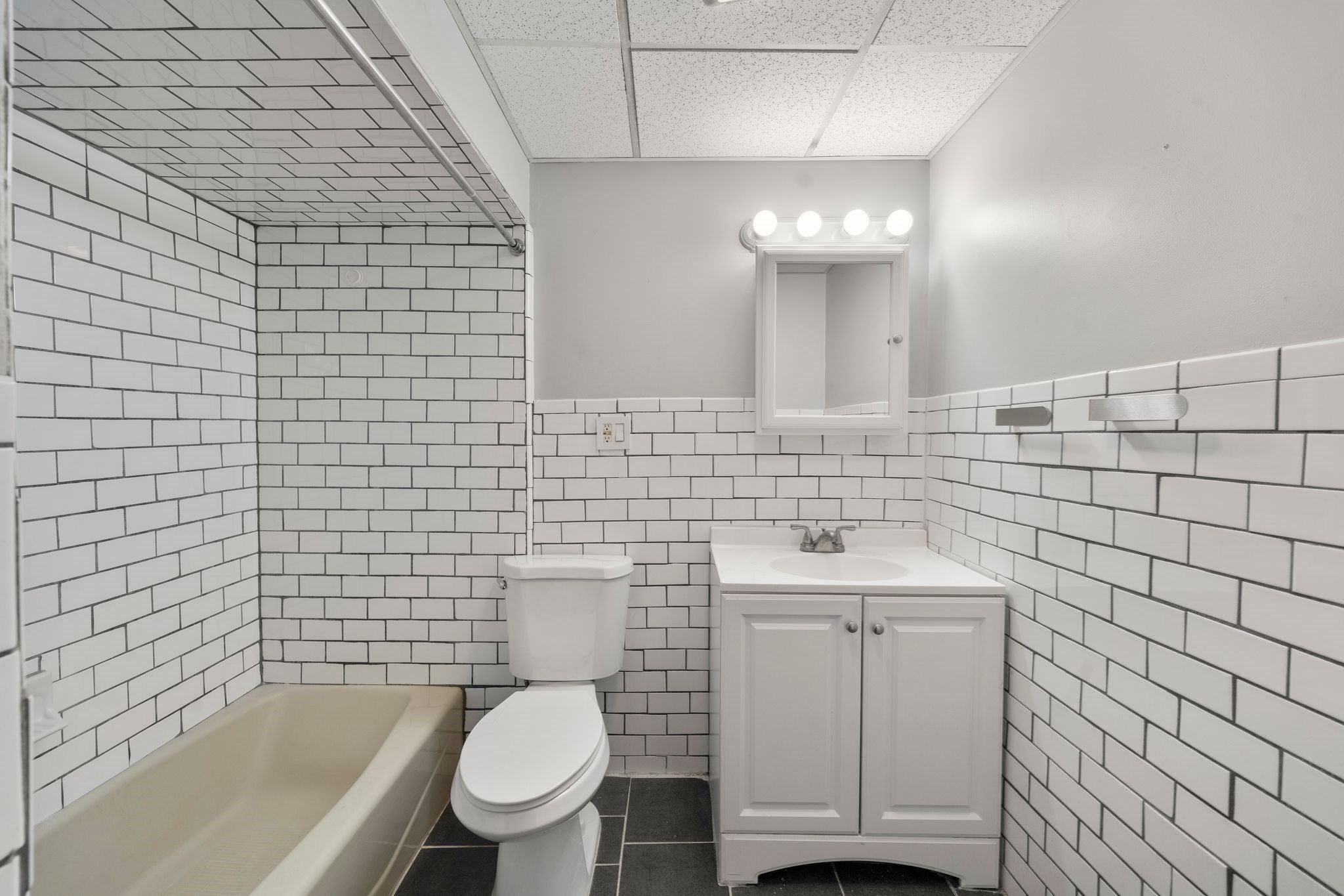8 Wiget # 2 Property Photo 7