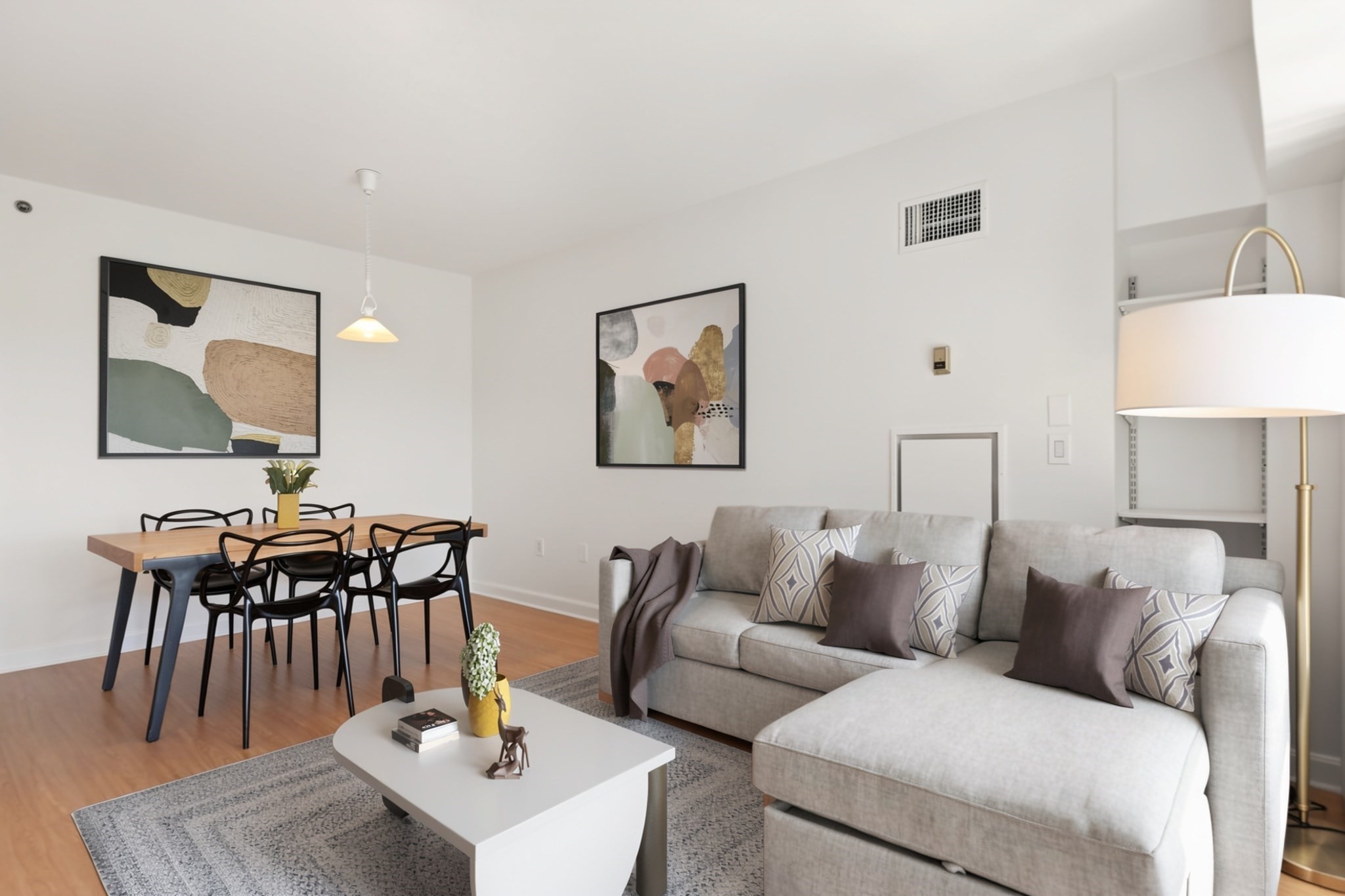 931 Massachusetts Avenue # 606 Property Photo 2
