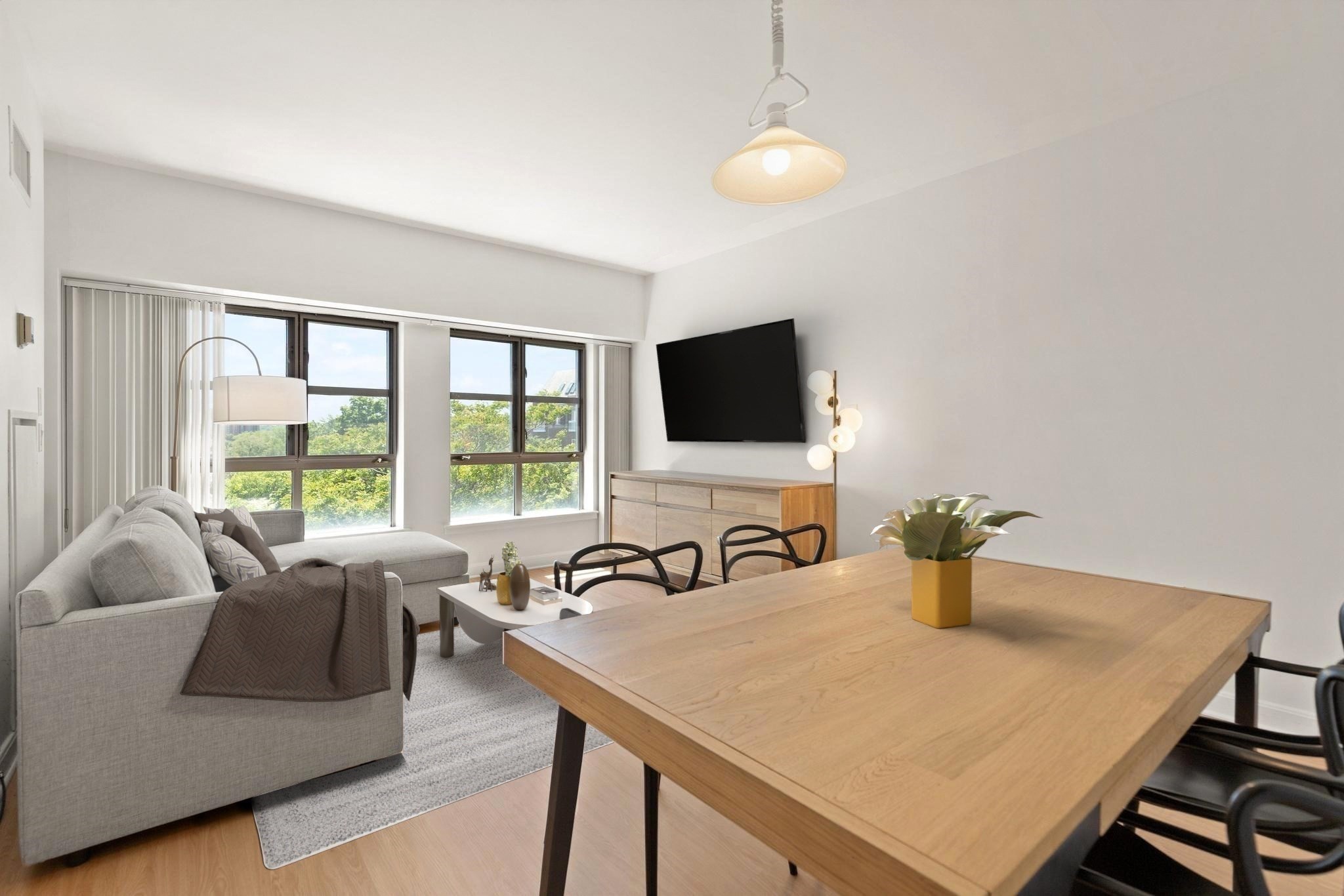 931 Massachusetts Avenue # 606 Property Photo 3